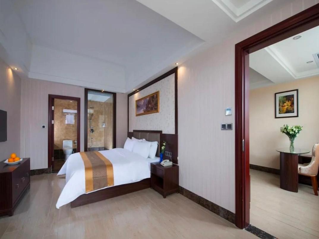 Vienna International Hotel Jieyang Chaoshan Airport Exterior photo